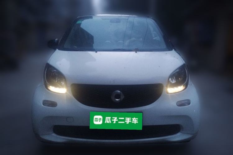 Used smart fortwo 2015 1.0L 52 kW Hardtop Passion Edition Front
