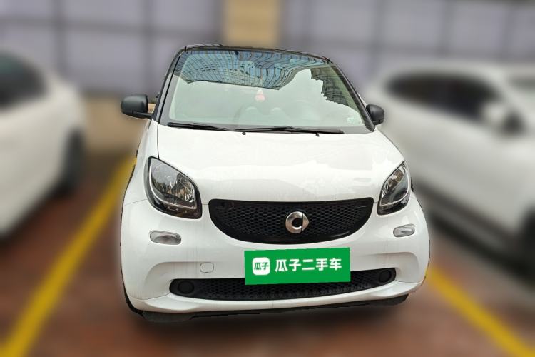 Used smart fortwo 2015 1.0L 52 kW Hardtop Passion Edition Front