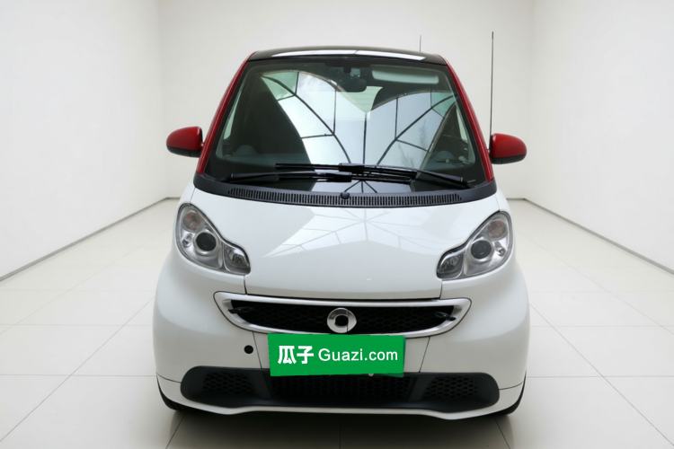 Used smart fortwo 2015 1.0 MHD Comfort Travel Edition Front