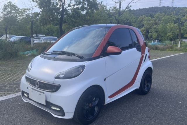 Used smart fortwo 2015 1.0 MHD Spark Special Edition