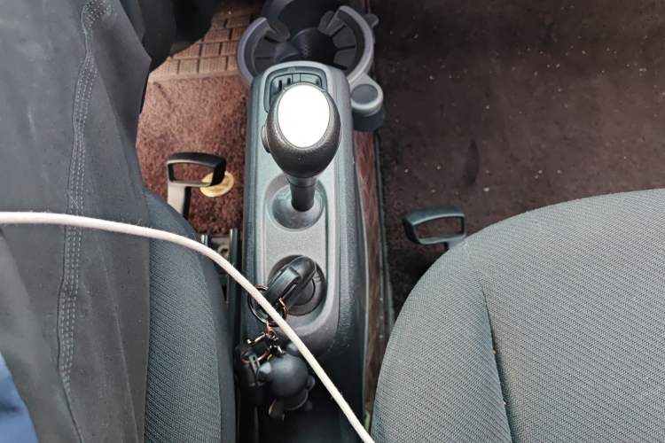 Used smart fortwo 2015 1.0 MHD Comfort Travel Edition Gear Lever