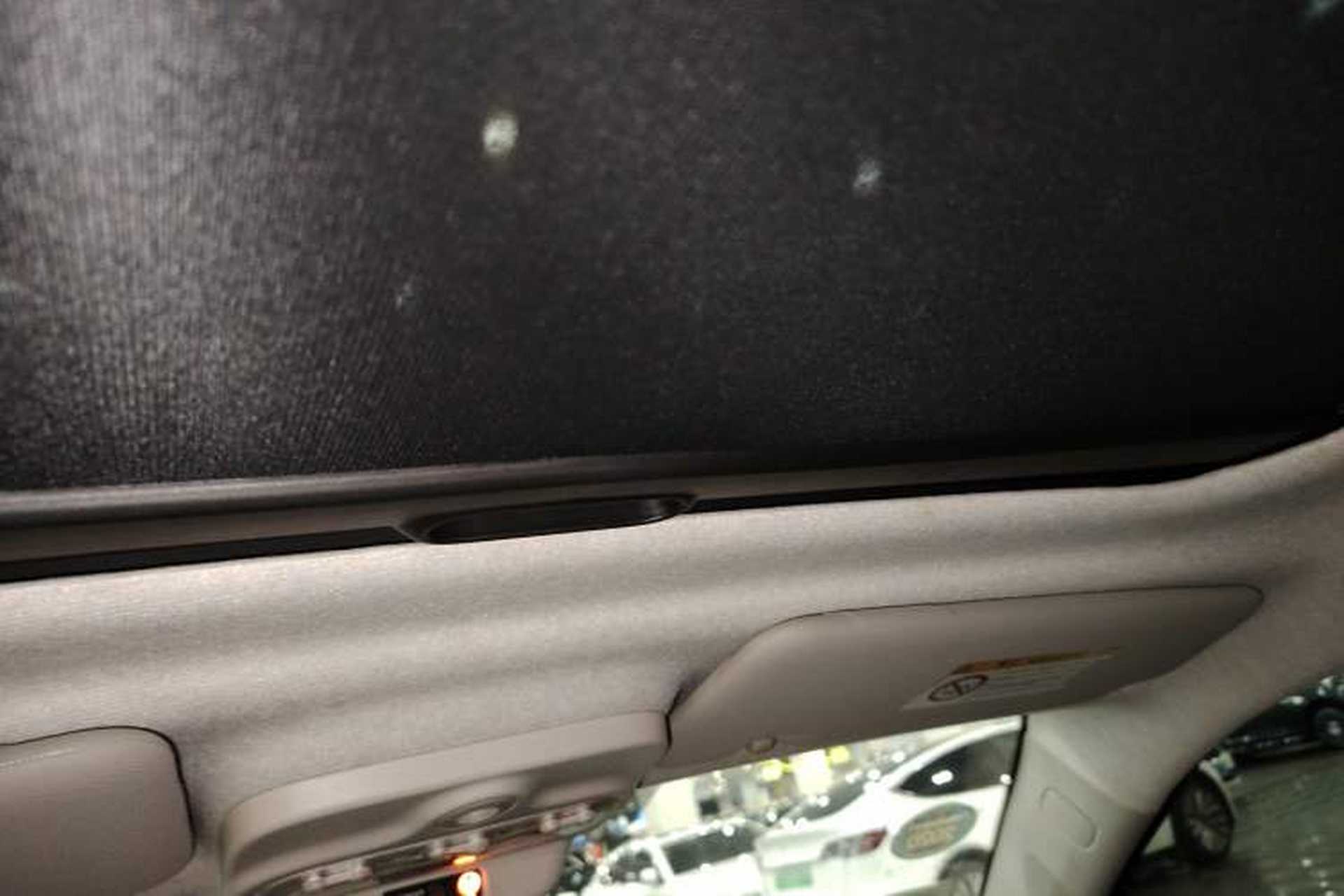 Used smart fortwo 2015 1.0L 52 kW Hardtop Passion Edition Headliner