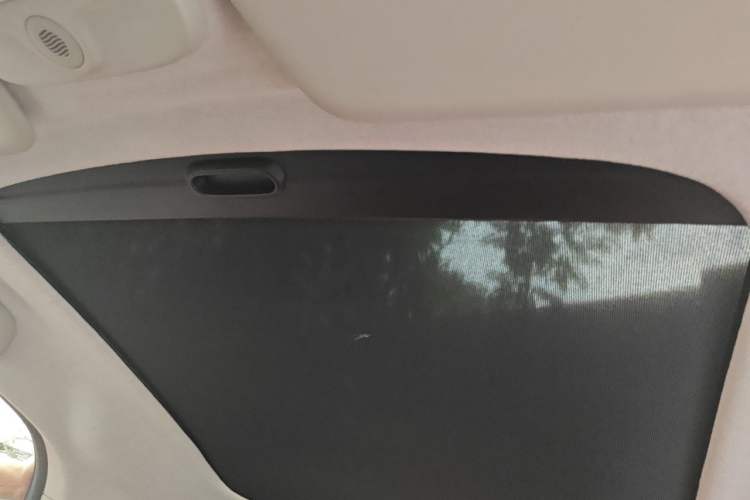 Used smart fortwo 2015 1.0L 52 kW Hardtop Passion Edition Headliner