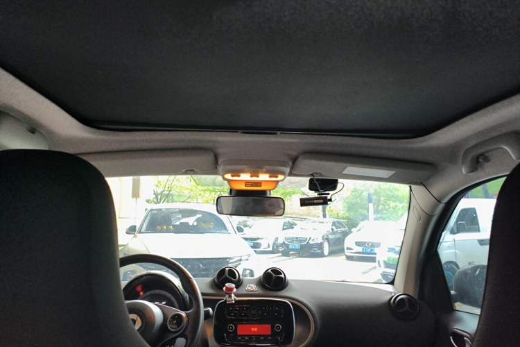 Used smart fortwo 2015 1.0L 52 kW Hardtop Passion Edition Headliner