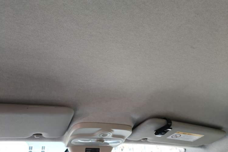 Used smart fortwo 2015 1.0L 52 kW hardtop Dynamic version Headliner