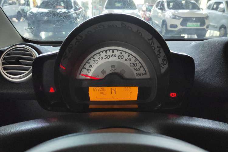 Used smart fortwo 2015 1.0 MHD Comfort Travel Edition Instrument Cluster