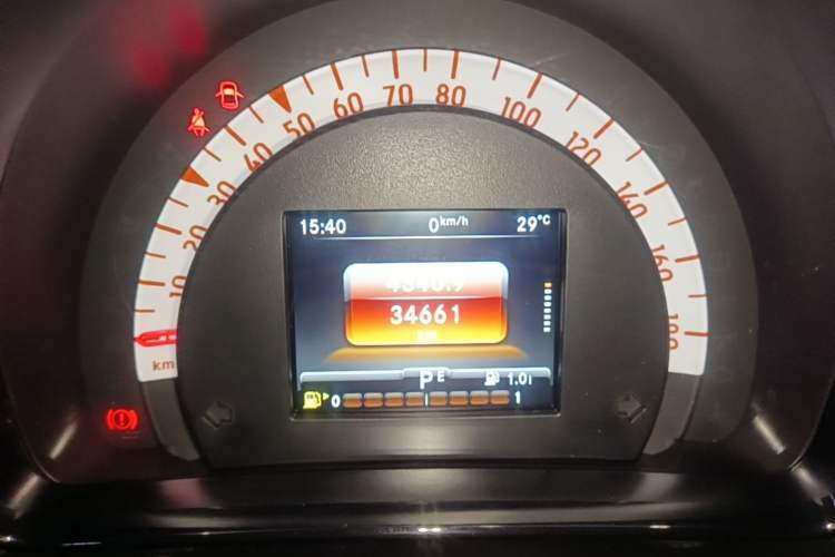 Used smart fortwo 2015 1.0L 52 kW Hardtop Passion Edition Instrument Cluster