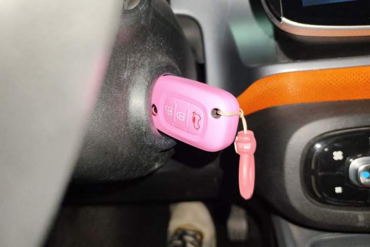 Used smart fortwo 2015 1.0L 52 kW Hardtop Passion Edition Interior 1