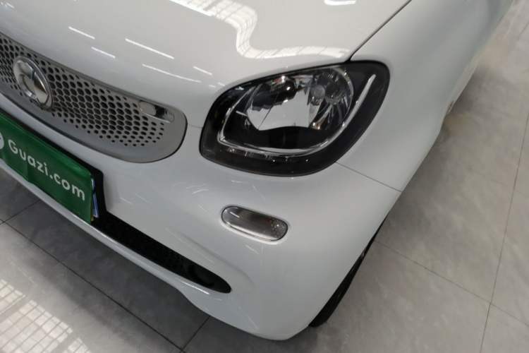 Used smart fortwo 2015 1.0L 52 kW Hardtop Passion Edition Left Front Headlight
