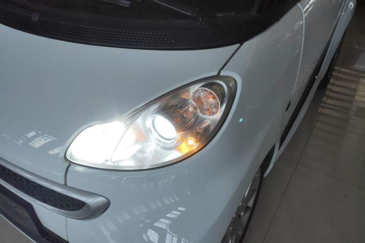 Used smart fortwo 2015 1.0 MHD Comfort Travel Edition Left Front Headlight