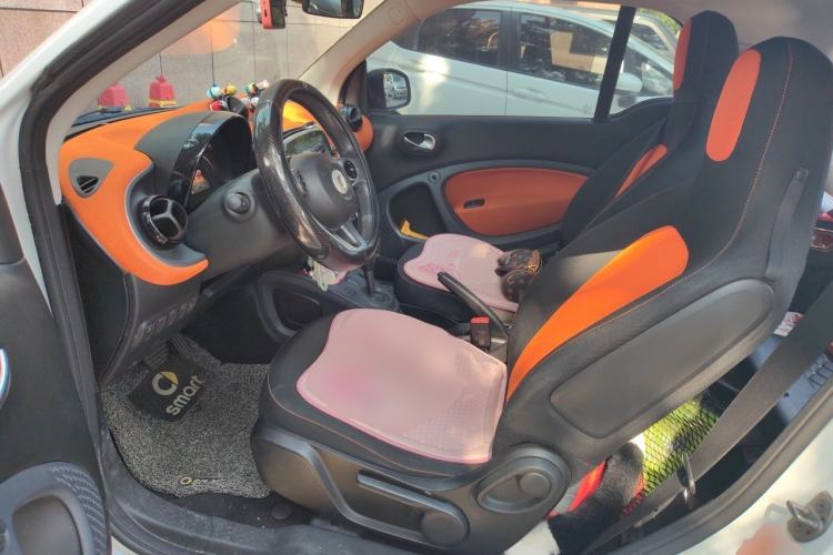 Used smart fortwo 2015 1.0L 52 kW Hardtop Passion Edition Left Front Seat