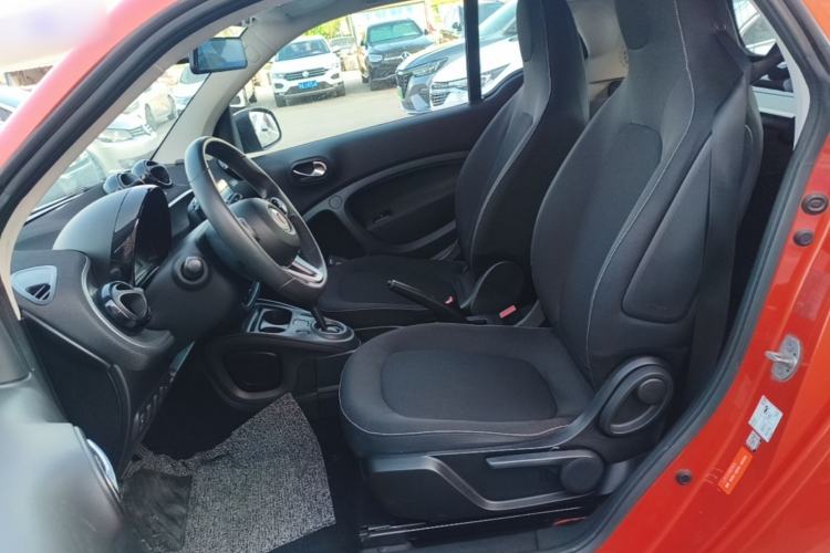 Used smart fortwo 2015 1.0L 52 kW Hardtop Passion Edition Left Front Seat