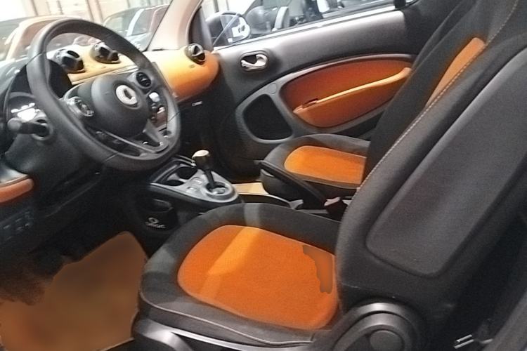Used smart fortwo 2015 1.0L 52 kW Hardtop Passion Edition Left Front Seat