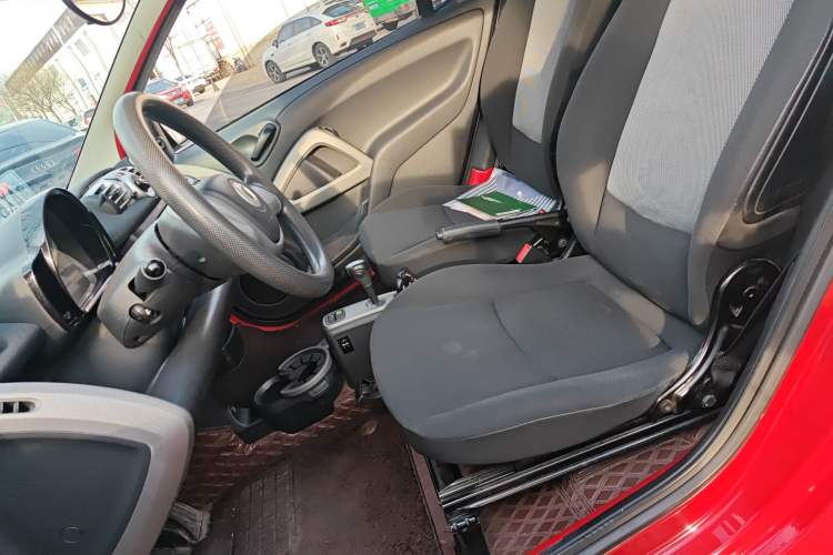 Used smart fortwo 2015 1.0 MHD Comfort Travel Edition Left Front Seat