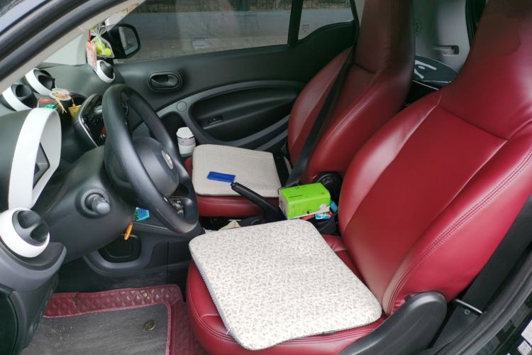 Used smart fortwo 2015 1.0L 52 kW hardtop Dynamic version Left Front Seat