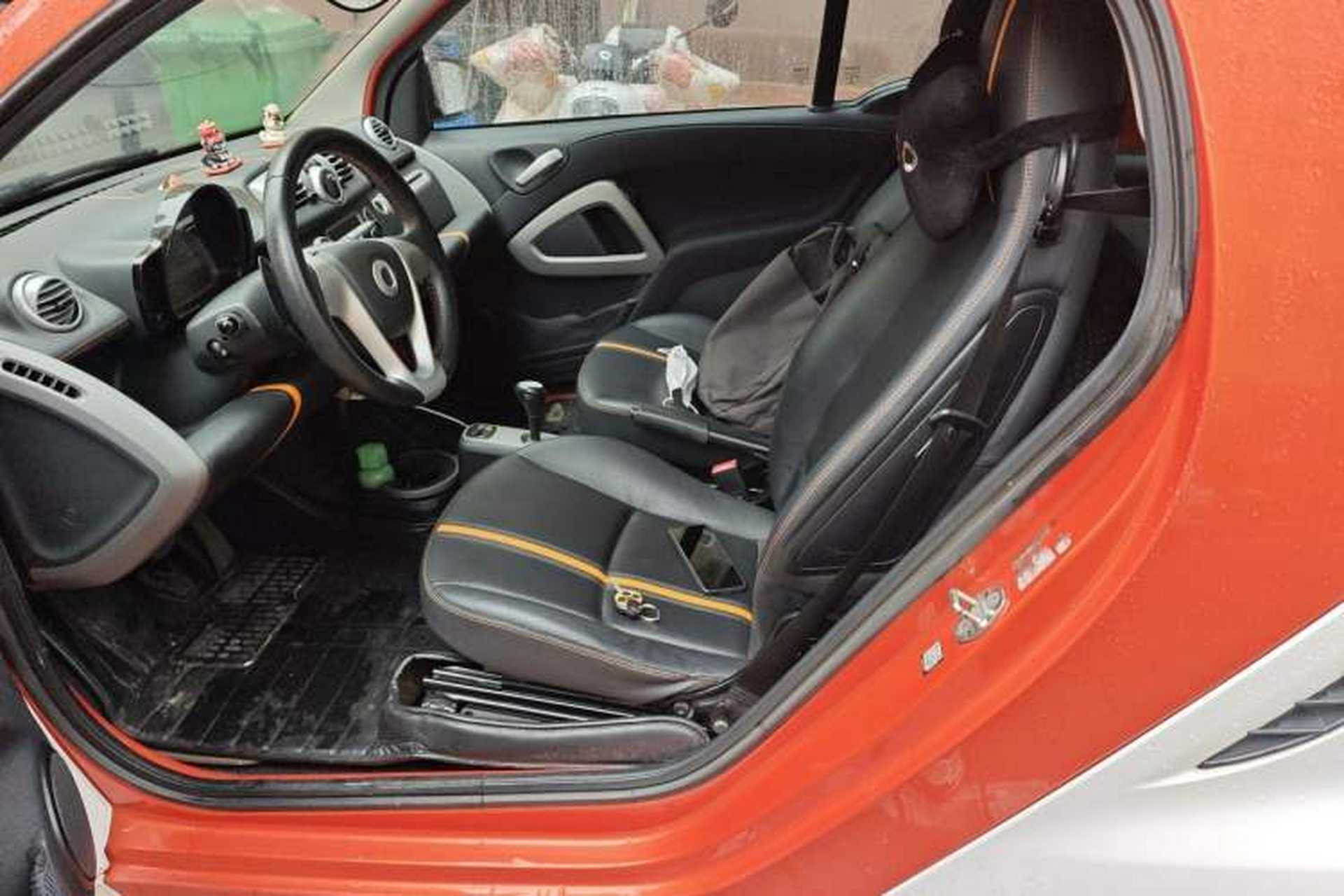 Used smart fortwo 2015 1.0 MHD Spark Special Edition Left Rear Seat