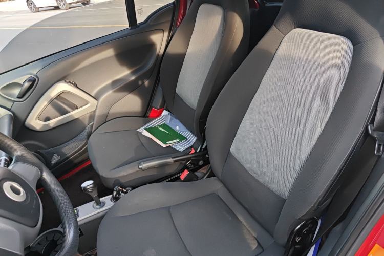 Used smart fortwo 2015 1.0 MHD Comfort Travel Edition Left Rear Seat