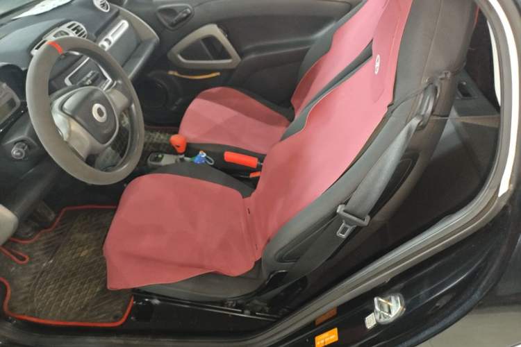 Used smart fortwo 2015 1.0 MHD Comfort Travel Edition Left Rear Seat