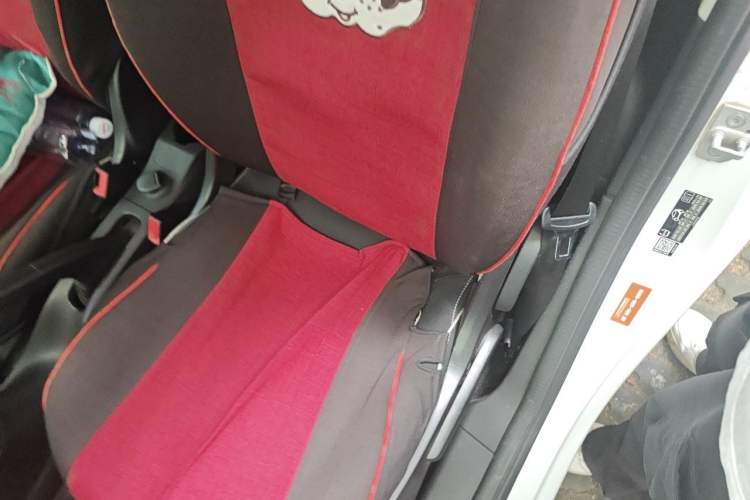 Used smart fortwo 2015 1.0L 52 kW Hardtop Passion Edition Left Rear Seat