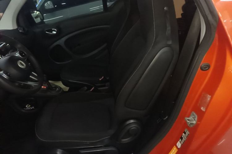 Used smart fortwo 2015 1.0L 52 kW Hardtop Passion Edition Left Rear Seat
