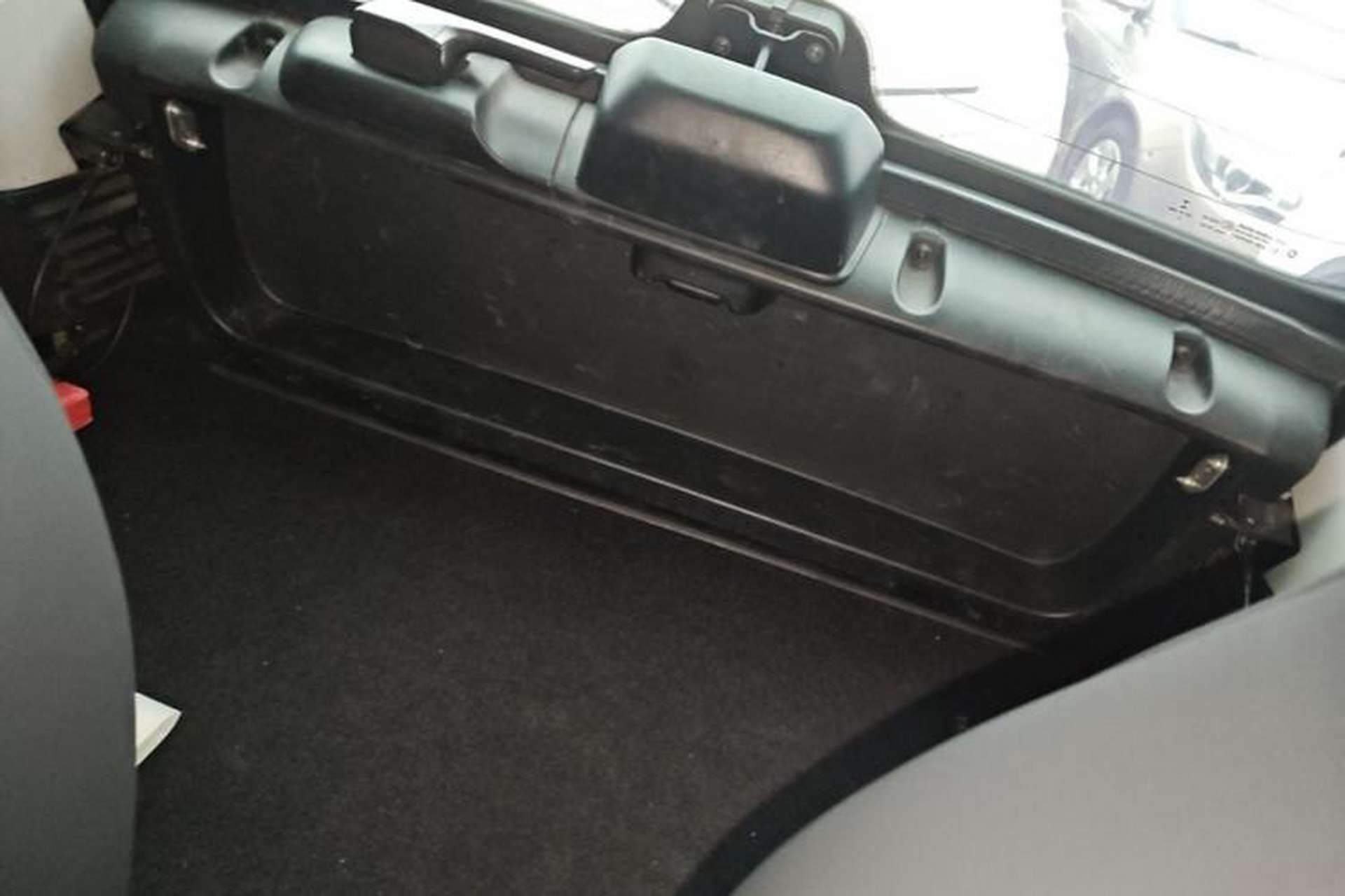Used smart fortwo 2015 1.0L 52 kW hardtop Dynamic version Left Rear Seat