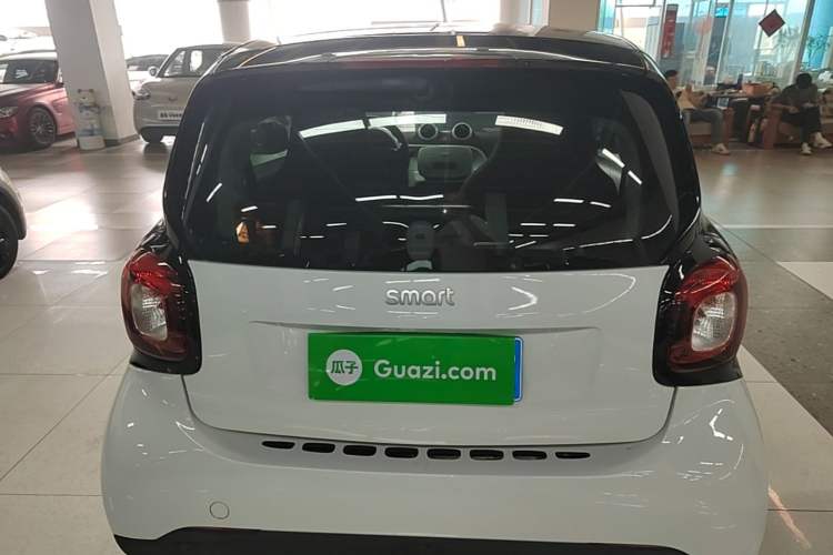 Used smart fortwo 2015 1.0L 52 kW Hardtop Passion Edition Rear