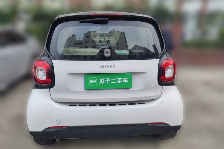 Used smart fortwo 2015 1.0L 52 kW hardtop Dynamic version Rear