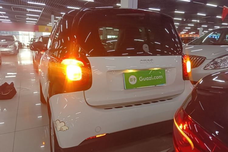 Used smart fortwo 2015 1.0L 52 kW hardtop Dynamic version Rear