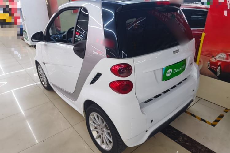 Used smart fortwo 2015 1.0 MHD Comfort Travel Edition Rear Left 45 Deg
