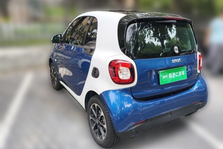 Used smart fortwo 2015 1.0L 52 kW Hardtop Passion Edition Rear Left 45 Deg
