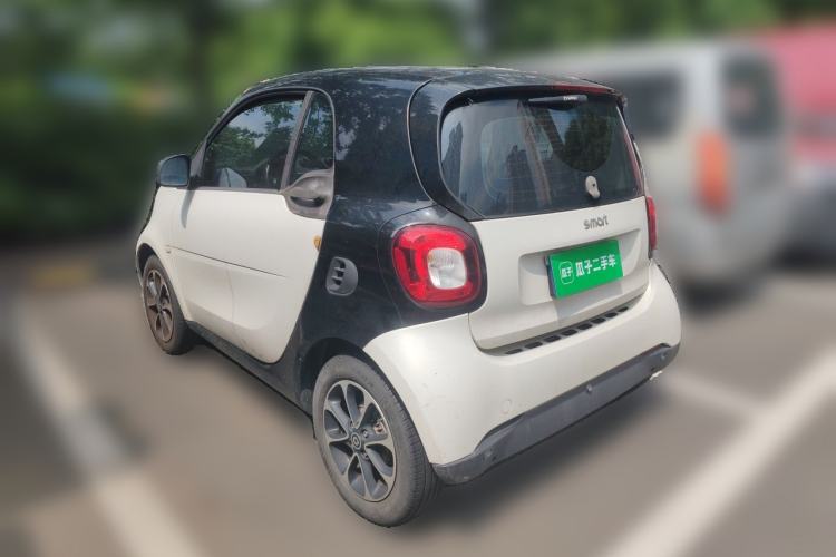 Used smart fortwo 2015 1.0L 52 kW Hardtop Passion Edition Rear Left 45 Deg