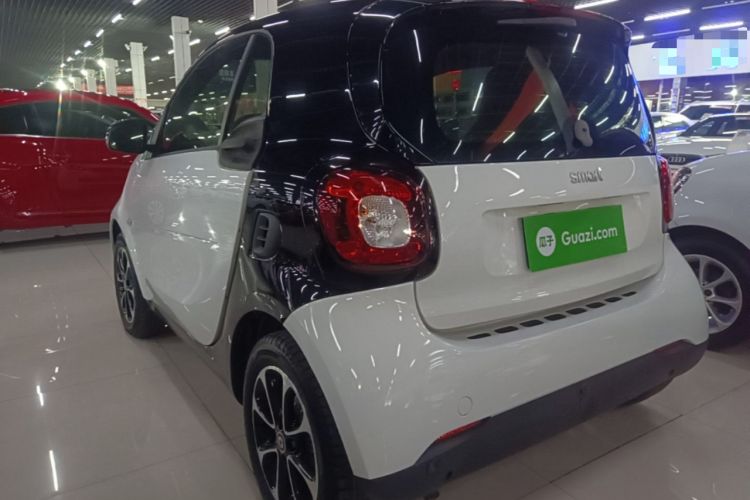 Used smart fortwo 2015 1.0L 52 kW Hardtop Passion Edition Rear Left 45 Deg