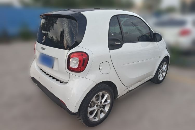 Used smart fortwo 2015 1.0L 52 kW hardtop Dynamic version Rear Right 45 Deg