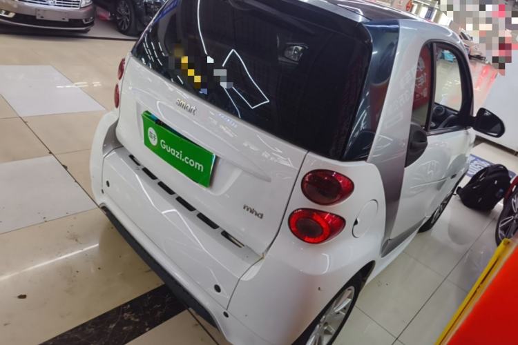 Used smart fortwo 2015 1.0 MHD Comfort Travel Edition Rear Right 45 Deg