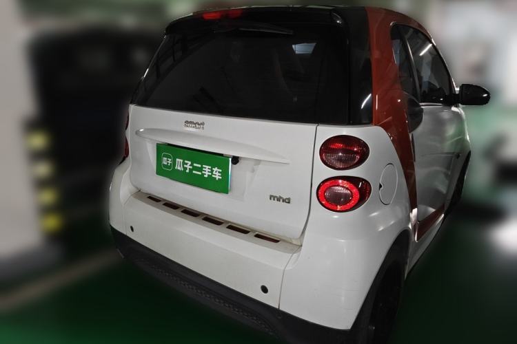 Used smart fortwo 2015 1.0 MHD Spark Special Edition Rear Right 45 Deg