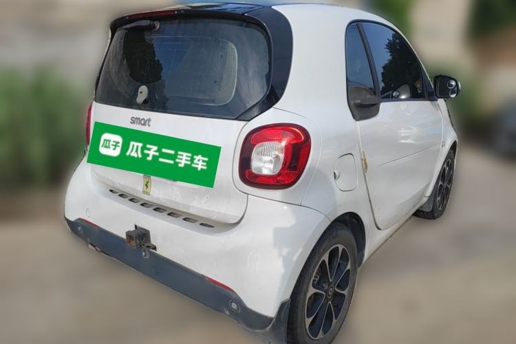 Used smart fortwo 2015 1.0L 52 kW Hardtop Passion Edition Rear Right 45 Deg