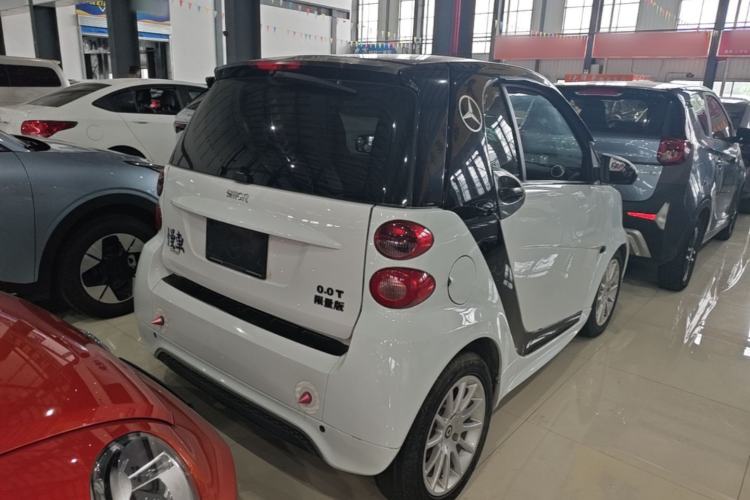 Used smart fortwo 2015 1.0 MHD Comfort Travel Edition Rear Right 45 Deg