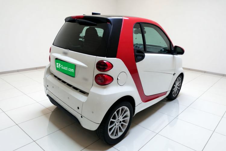 Used smart fortwo 2015 1.0 MHD Comfort Travel Edition Rear Right 45 Deg