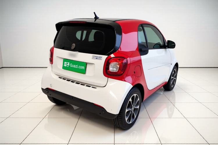 Used smart fortwo 2015 1.0L 52 kW Hardtop Passion Edition Rear Right 45 Deg