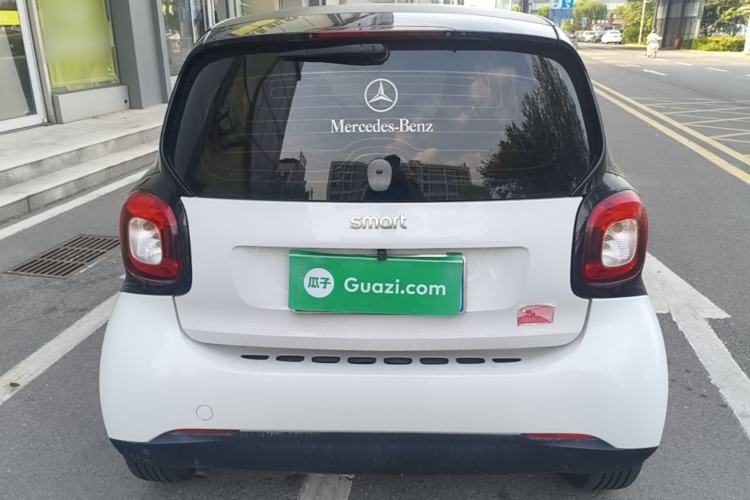Used smart fortwo 2015 1.0L 52 kW hardtop Dynamic version Rear