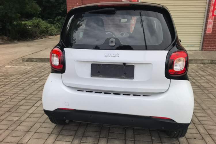 Used smart fortwo 2015 1.0L 52 kW hardtop Dynamic version Rear