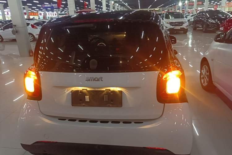 Used smart fortwo 2015 1.0L 52 kW Hardtop Passion Edition Rear