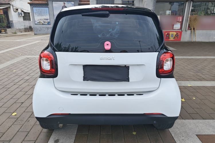 Used smart fortwo 2015 1.0L 52 kW hardtop Dynamic version Rear