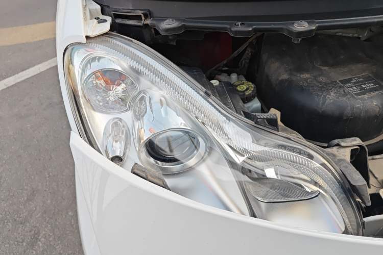 Used smart fortwo 2015 1.0 MHD Comfort Travel Edition Right Front Headlight