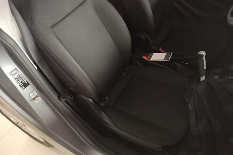 Used smart fortwo 2015 1.0L 52 kW hardtop Dynamic version Right Front Seat