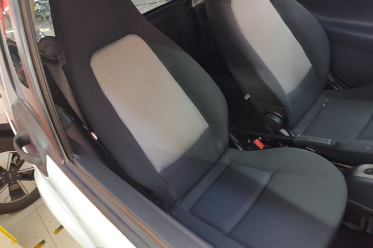 Used smart fortwo 2015 1.0 MHD Comfort Travel Edition Right Front Seat