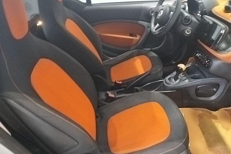 Used smart fortwo 2015 1.0L 52 kW Hardtop Passion Edition Right Front Seat