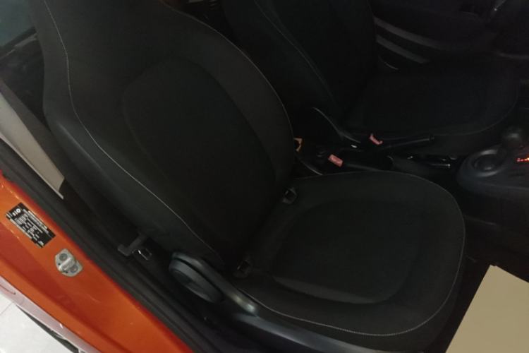 Used smart fortwo 2015 1.0L 52 kW Hardtop Passion Edition Right Front Seat