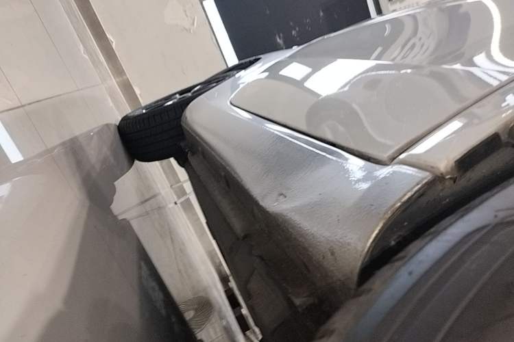 Used smart fortwo 2015 1.0L 52 kW Hardtop Passion Edition Right Side Sill