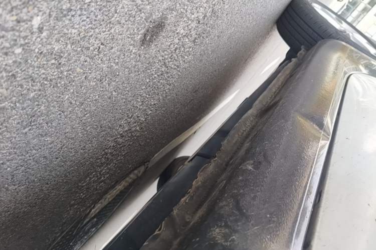 Used smart fortwo 2015 1.0L 52 kW hardtop Dynamic version Right Side Sill